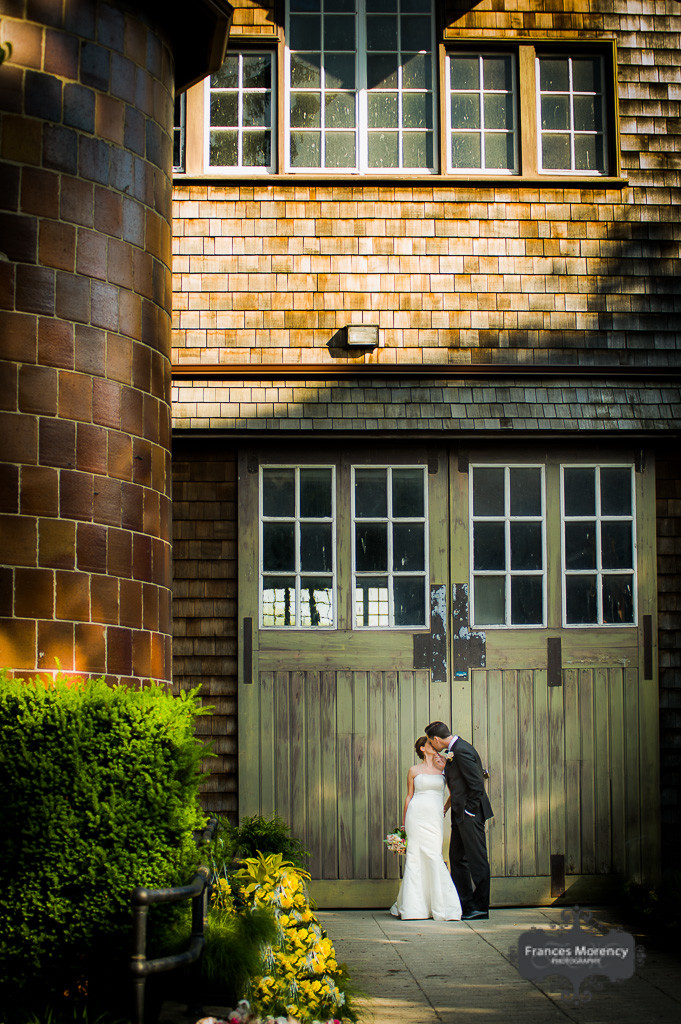 journalistic wedding photographer at Donalda Club journalistic wedding photographer at Donalda Club