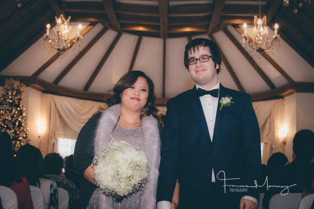 Toronto Journalistic Wedding Photographer glenerin-inn-wedding-photographer-000219