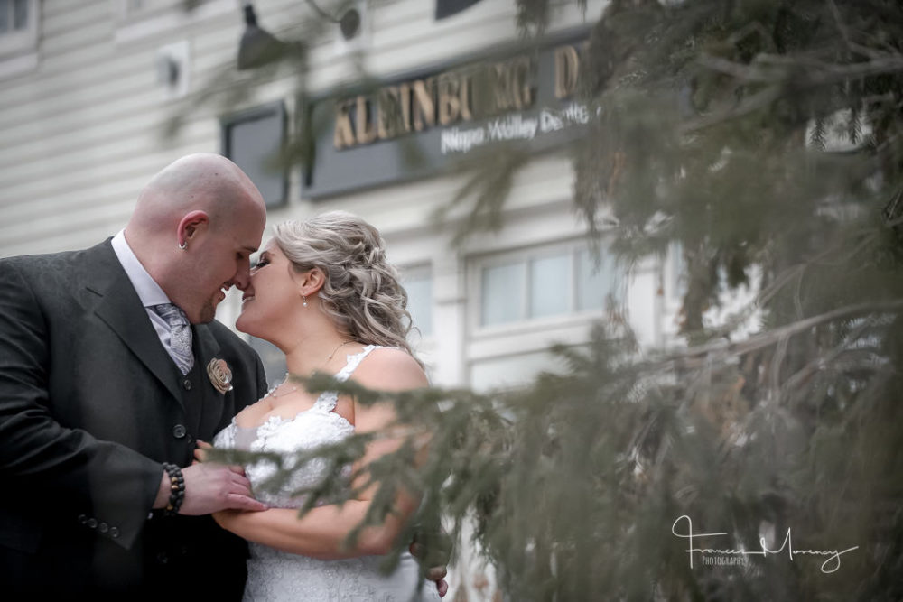 Barrie Journalistic Wedding Photographer Barrie Journalistic Wedding Photographer
