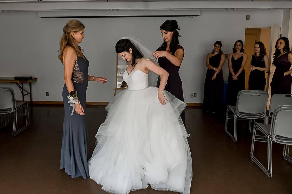 botanical gardens bridal room