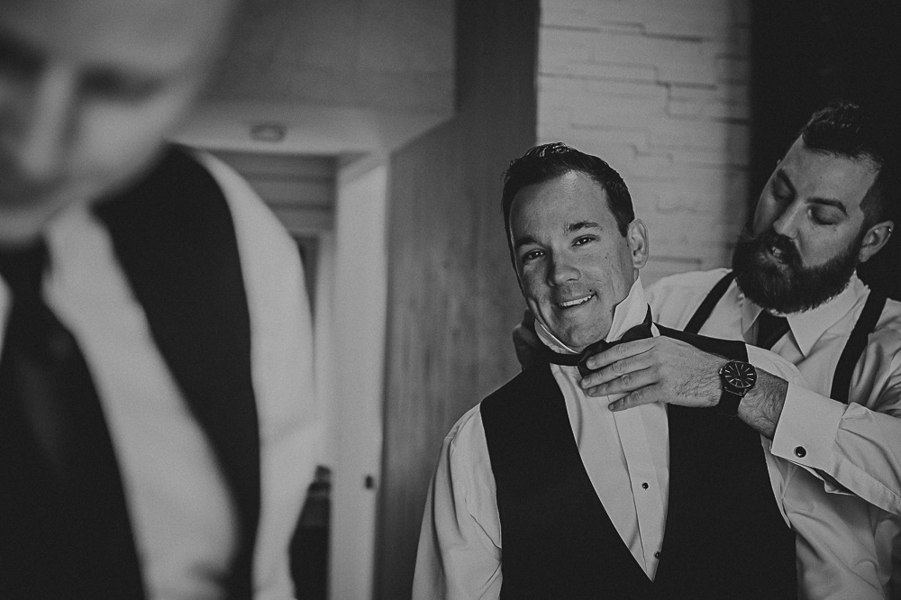 groomsmen getting ready