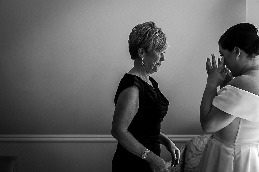 bride emotional with mom