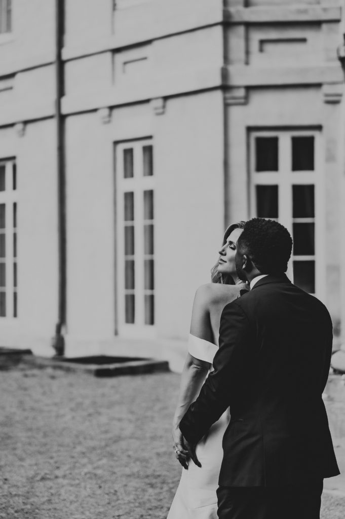 bride groom portrait at Dundurn Castle